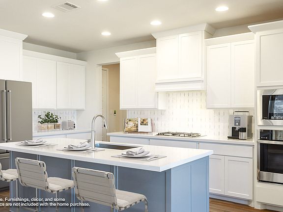 2nd image of 108 Plant Ln