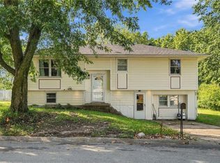 153 Cardinal Cir, Lawson, MO 64062