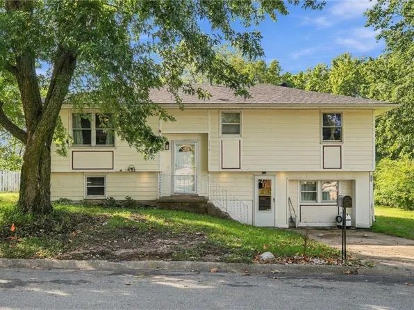 153 Cardinal Cir, Lawson, MO 64062