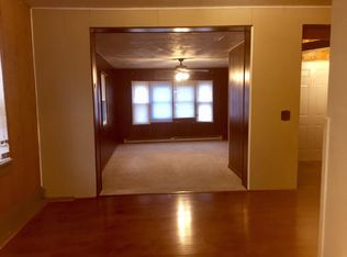 900 W Jackson St, Bloomington, IL