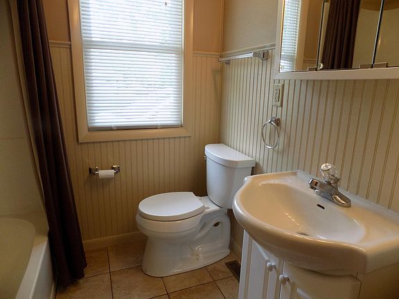 5th image of 2331 S 5th St