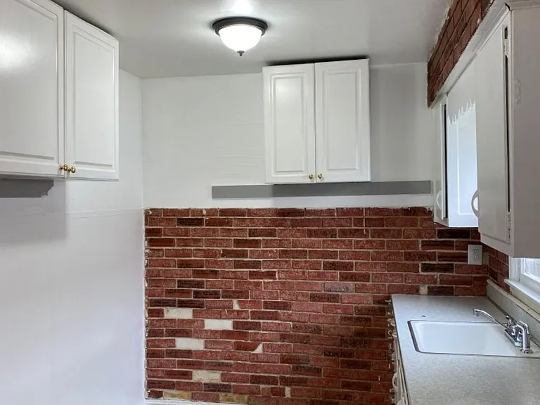Alcott Dr — Photo 13