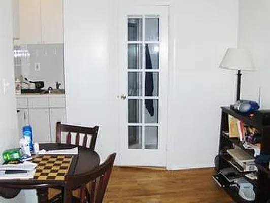 Rented by Living New York | media 44