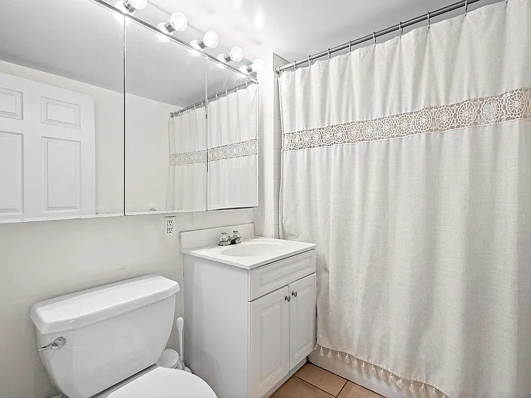 20 2nd St #909 — Photo 13
