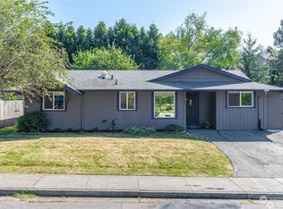 1432 Iris Ln, Bellingham, WA 98229