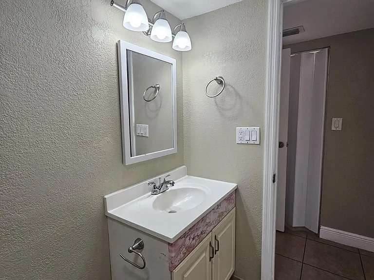 4324 NW 9th Ave #6-1C — Photo 19