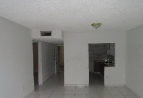5th image of 10090 NW 1105 80th Ct #1105