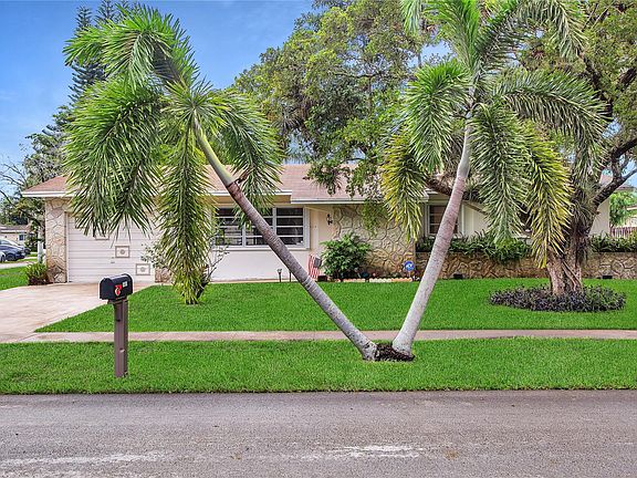 2nd image of 1851 NW 111th Avenue