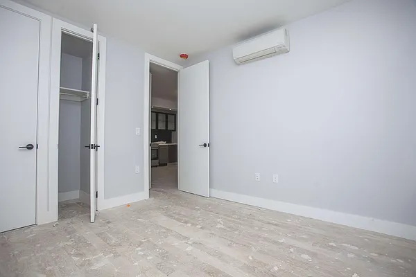 Rented by Nooklyn NYC LLC | media 9