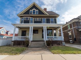 108 S 4th St, Aurora, IL 60505