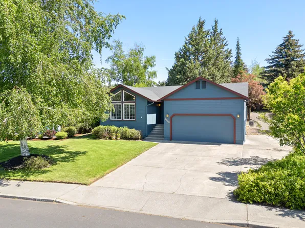 1516 NE Locksley Dr, Bend, OR 97701