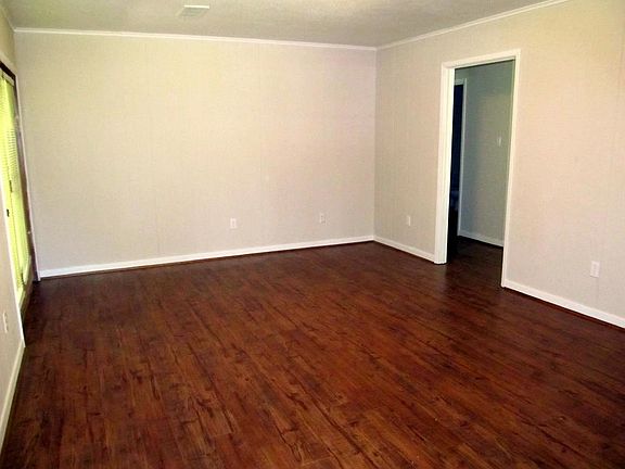 2nd image of 2503 Belair Dr