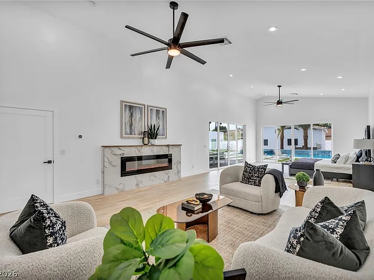 3630 Tobias Ln — Photo 12