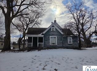 216 2nd Ave NW, Winnebago, MN 56098