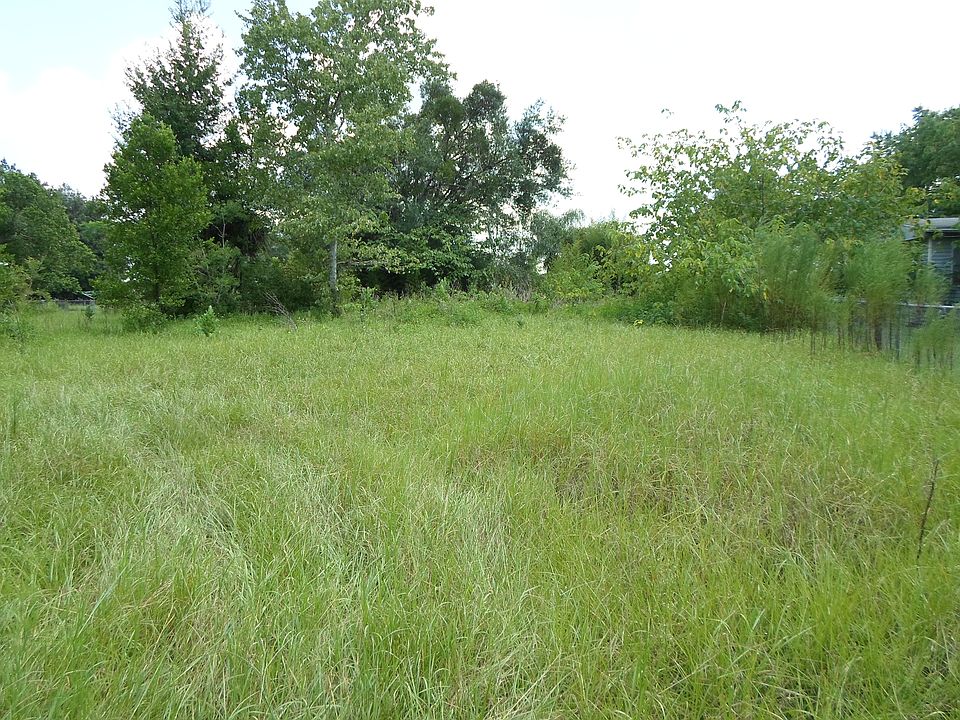 2nd image of 617 Shepard Rd