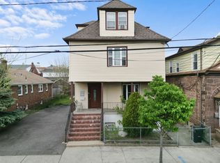 24 Charles St, Lodi, NJ 07644