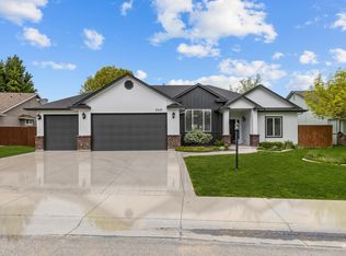 310 Middle Creek Dr, Nampa, ID 83686
