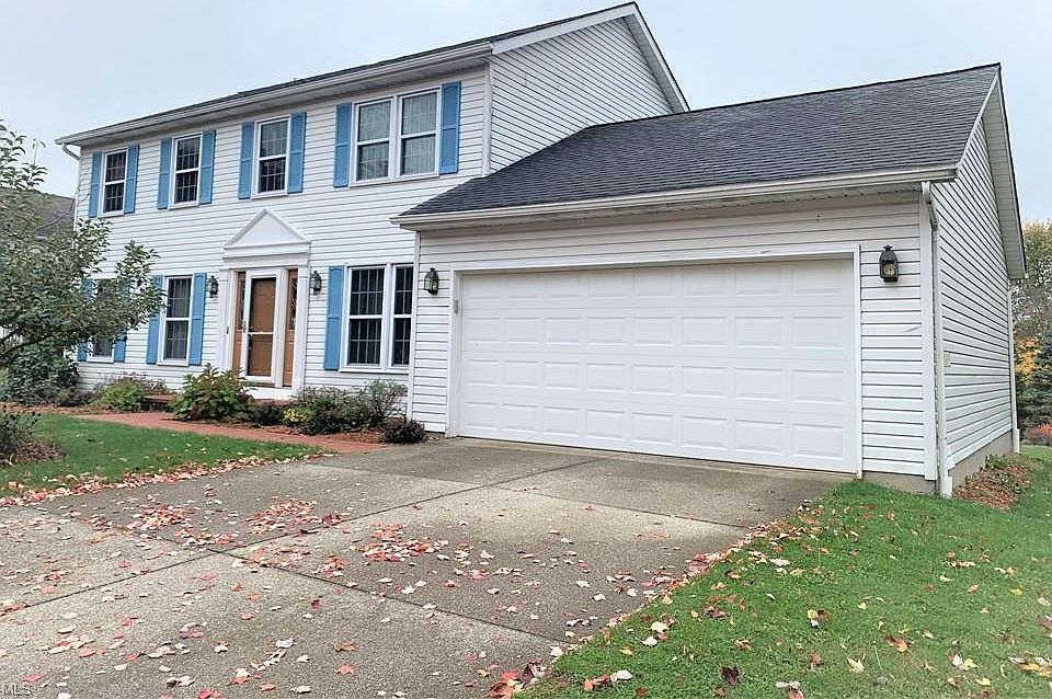 1st image of 1215 Waterbury Dr
