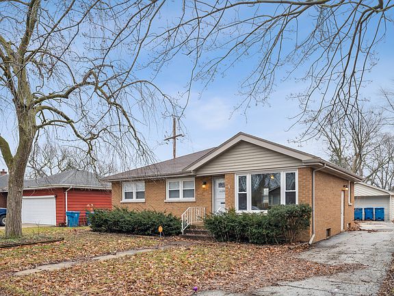 4th image of 16363 Evans Ave