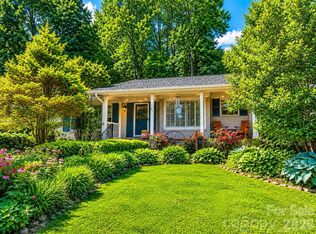 65 West End Cir, WAYNESVILLE, NC 28785