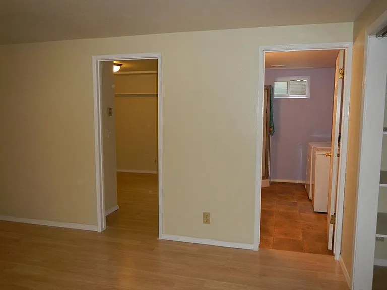 1207 N 9th St — Photo 15