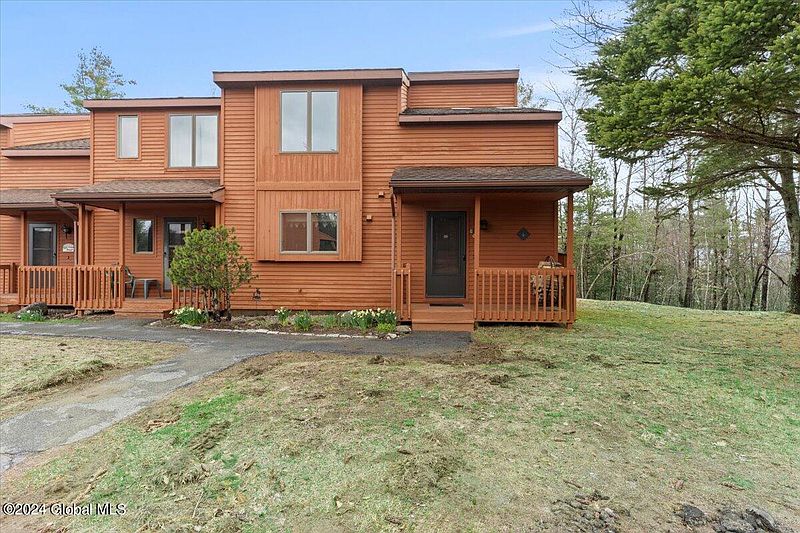 3rd image of 47 Summit Ridge #O