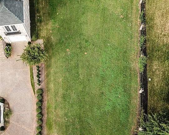 3rd image of 113 Lowther Hall Ln