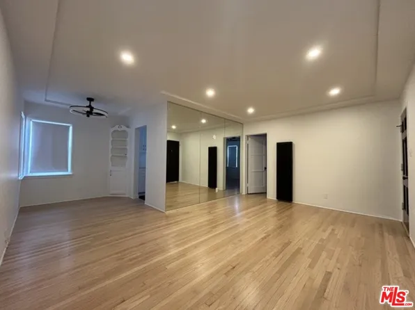 10574 Ayres Ave, Los Angeles, CA 90064