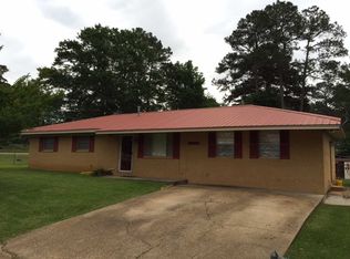 1217 Frances Ave NW, Magee, MS 39111