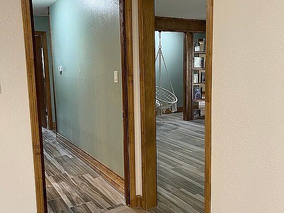 4th image of 3221 Sandra Dr