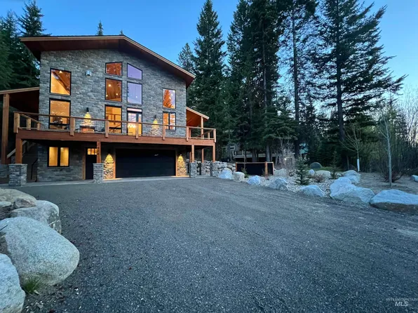 916 Camas Pl, McCall, ID 83638