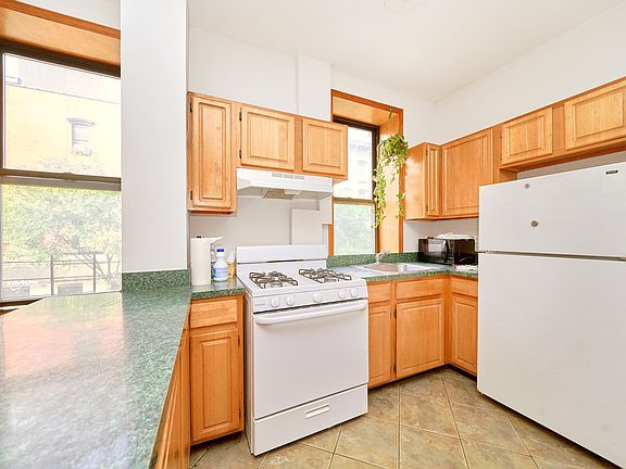 3rd image of 798 9th Ave #2N