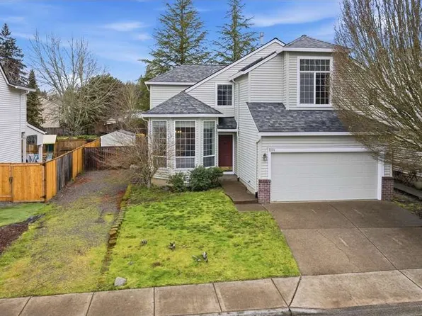 2224 N Irvine St, Cornelius, OR 97113