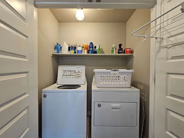 2418 S Troy Ct — Photo 22