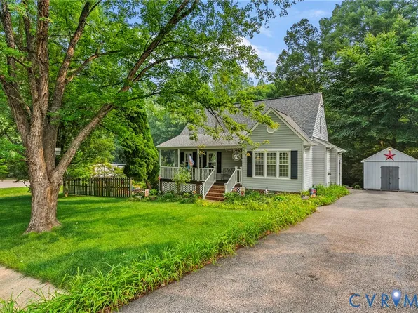 14201 Sonnenburg Dr, Chester, VA 23831
