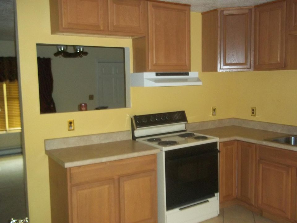 2nd image of 330 Webbtown Rd