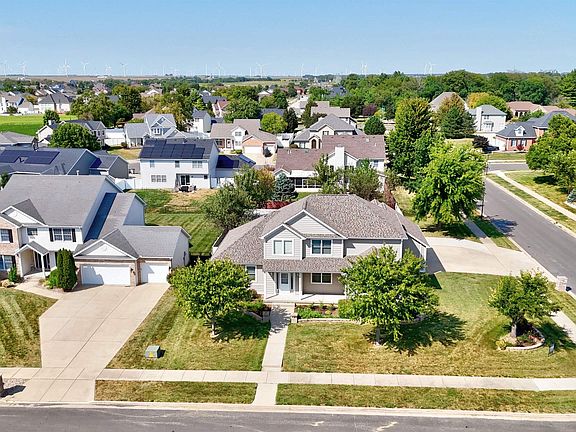 2nd image of 1004 Malinda Ct