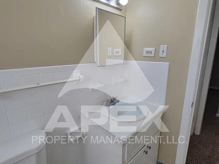 Springdale Apartments — Photo 40