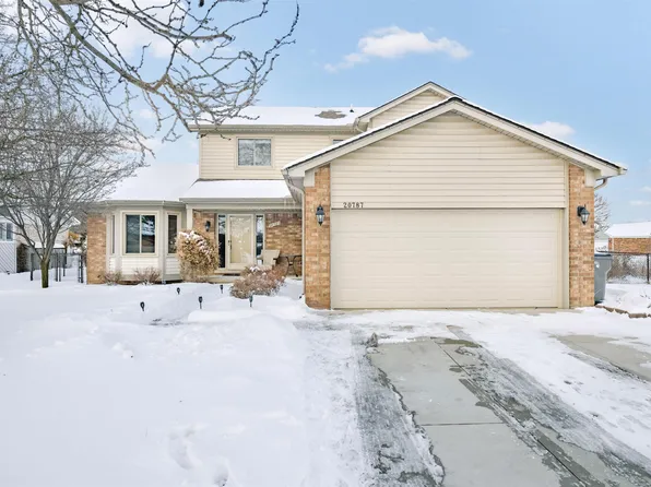 20787 Truax Ln, Clinton Township, MI 48038