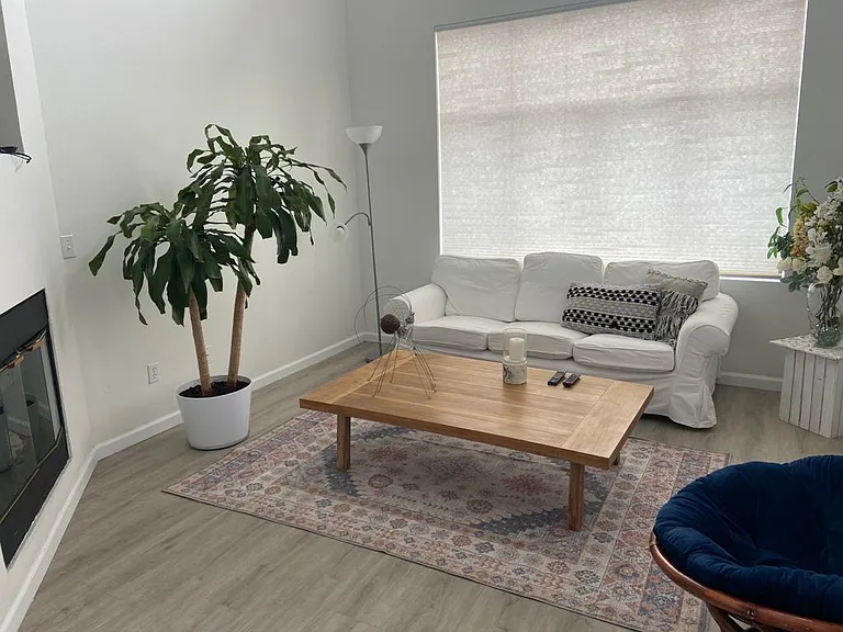 730 Copper Ln #100 — Photo 3