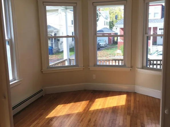 25 Bolton St #1, Portland, ME 04102