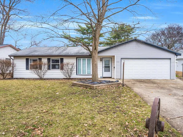 2114 Rainbow Vw, Urbana, IL 61802