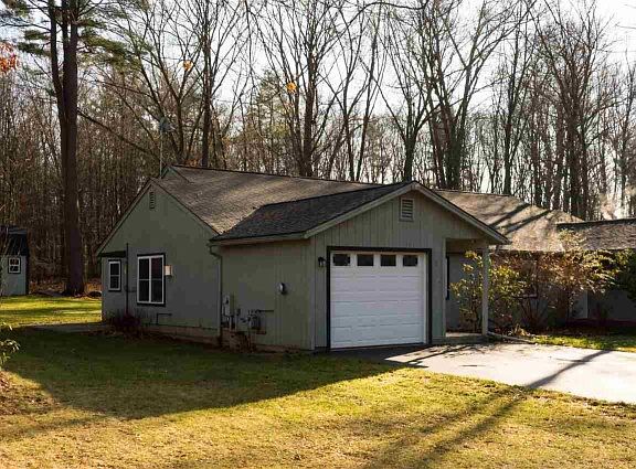 2nd image of 5 Glenbrook Dr
