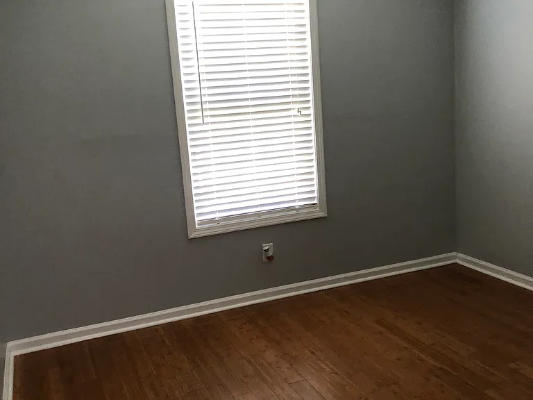 2400 Kirkstone Dr — Photo 24