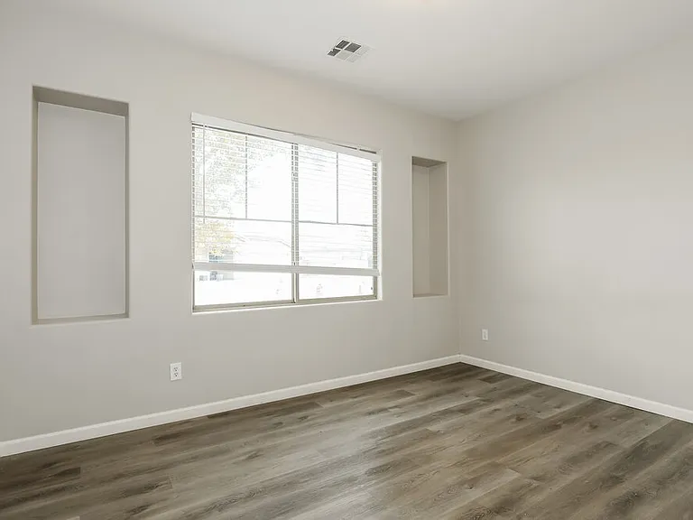 9849 W Horse Thief Pass — Photo 13
