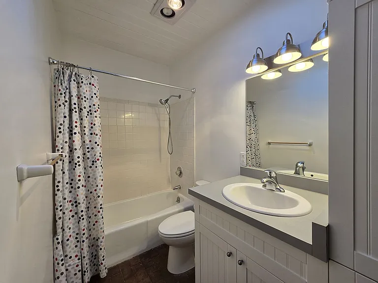 808 Agua Fria St #A — Photo 10