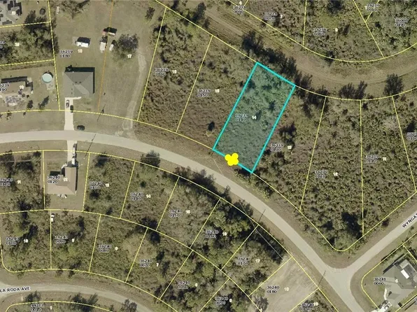 638 Windermere Dr, Lehigh Acres, FL 33972