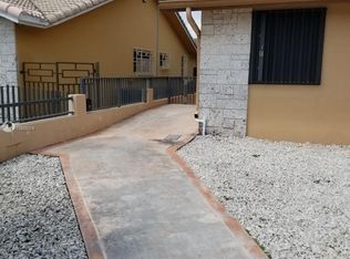 340 SW 135th Ave #1, Miami, FL 33184