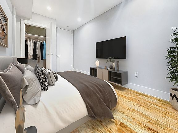 4th image of 586 Bainbridge St #1A