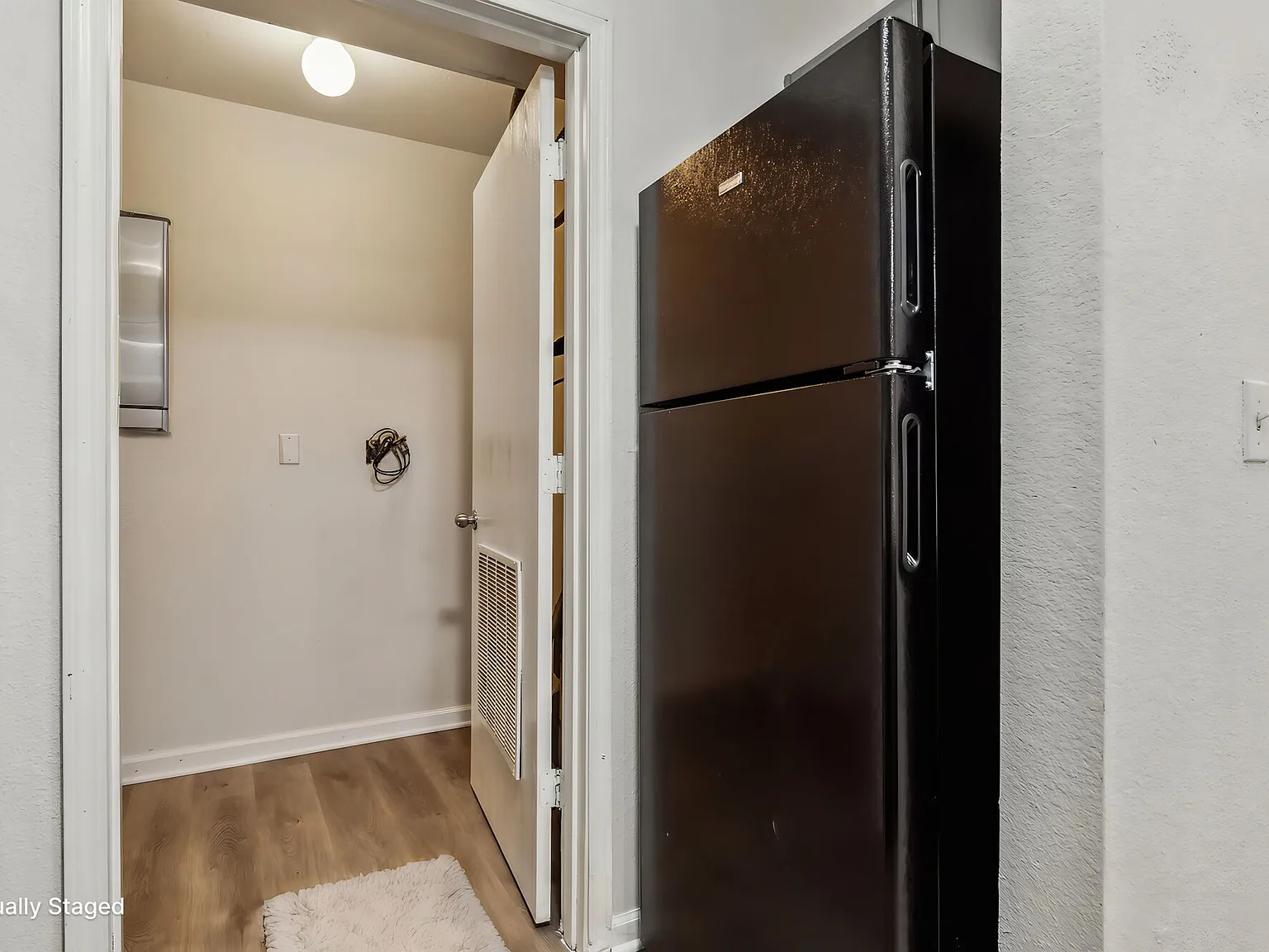 Westgate Apartments — Photo 3